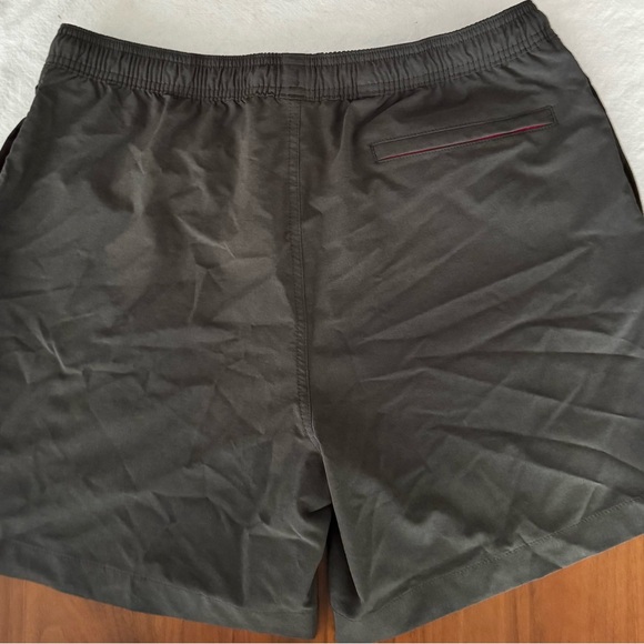 Chubbies XL Men’s Dark Gray Athletic Shorts - Picture 3 of 3